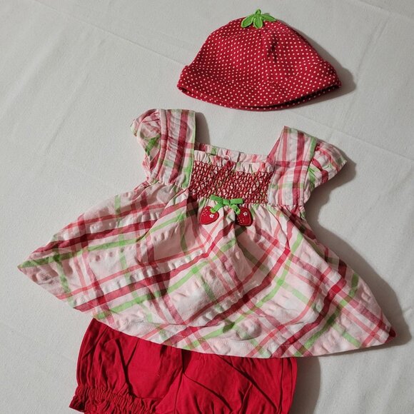 Gymboree So Berry Cute NWT 3-6 month outfit, VGUC 3-6 Outlet Hat set.Located A24 - Picture 1 of 2